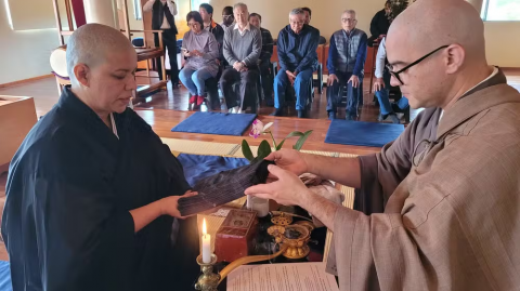 Ex-estudante da Uefs se torna primeira monja zen budista afro indígena de linhagem japonesa