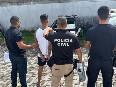 Homem é preso por cárcere privado, lesão corporal e ameaça à ex-companheira em Feira de Santana