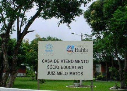 Adolescente é apreendido em Feira de Santana suspeito de homicídios e tráfico