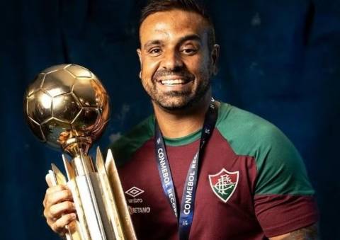 Morre Diego Arantes, preparador físico do Fluminense, aos 38 anos