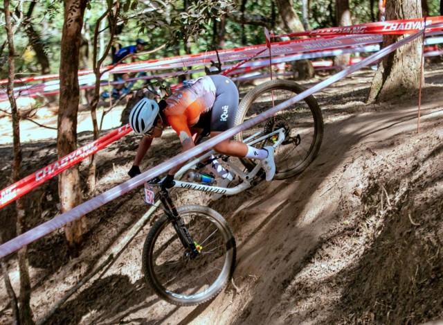Ciclista baiana enfrenta Europa e amplia horizonte em competições internacionais