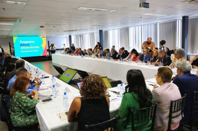Programa Bahia Alfabetizada busca fortalecer o ensino fundamental no estado