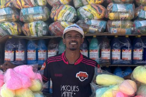Projeto Seninha beneficia 300 famílias e leva alegria a crianças em Feira de Santana