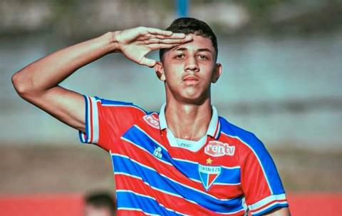 Fortaleza impõe ritmo e derrota líder Palmeiras no Sub-17