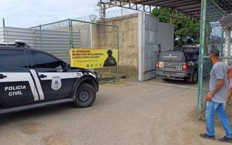 Grávida é presa ao tentar entrar com drogas no Conjunto Penal de Feira de Santana
