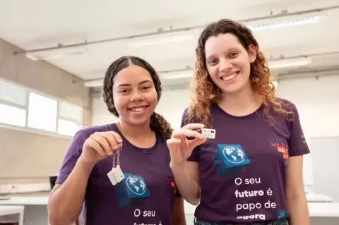 Programa oferece capacitação tecnológica exclusivamente para mulheres em Feira de Santana