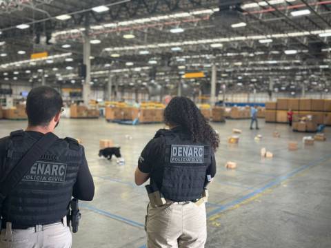 Polícia apreende drogas e cigarros eletrônicos em agência dos Correios de Salvador