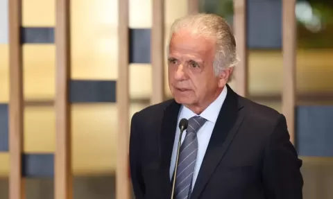Crise entre Venezuela e EUA preocupa, diz ministro da Defesa do Brasil