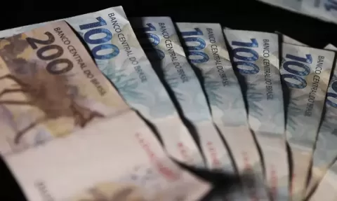 Serasa abre dia de negociação de dívidas nesta terça (9)
