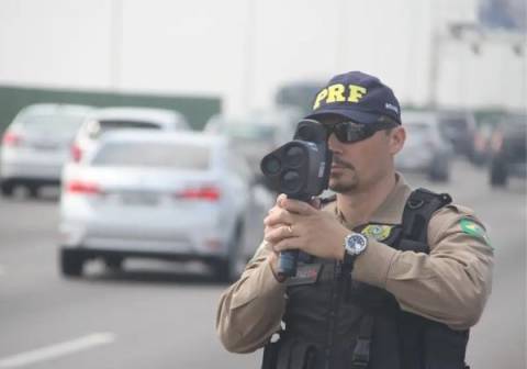 Acidente deixa dois mortos após carro capotar próximo a Luís Eduardo Magalhães