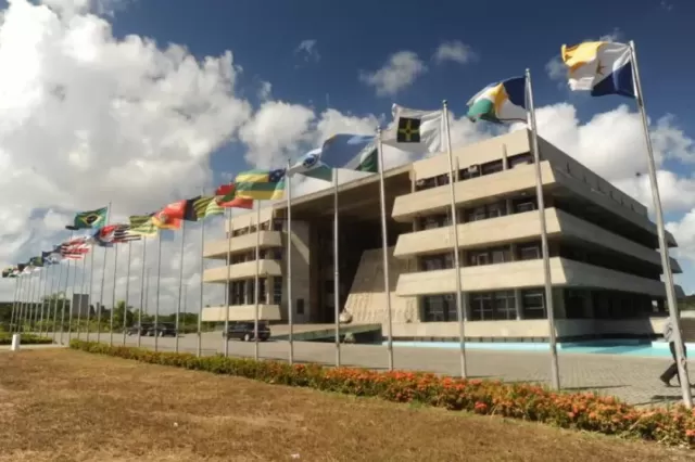 Ex-prefeitos da Bahia querem 'invadir' a Alba em 2026; entenda