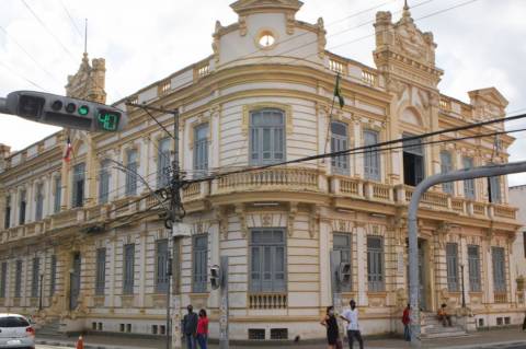 Aniversário de Feira: prefeitura decreta ponto facultativo nas repartições municipais