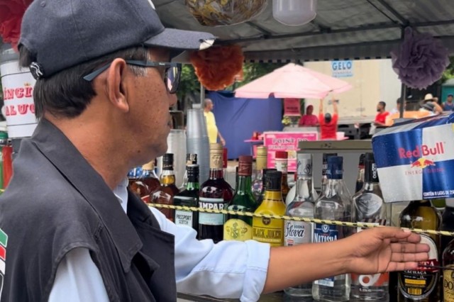 Após caso suspeito, Procon prepara força-tarefa contra bebidas adulteradas em Feira de Santana