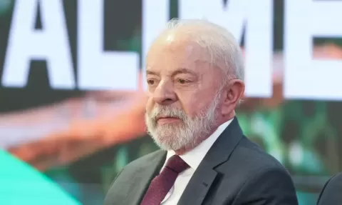 Lula confirma desejo de tentar reeleição para o Planalto em 2026