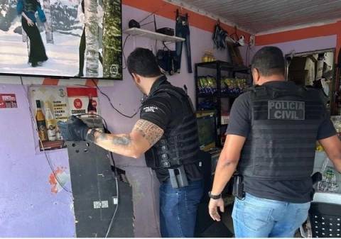 Operação apreende 19 caça-níqueis e desativa cassino clandestino
