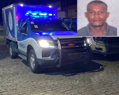Homem é assassinado após ter casa invadida, em Humildes