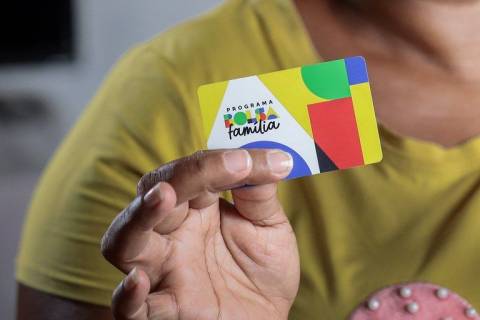 Mais de 2,3 milhões de famílias baianas recebem o Bolsa Família a partir desta segunda-feira (20)