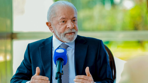Lula decide insistir em alta de tributos de bets e fintechs e reapresentar medidas de corte de gastos