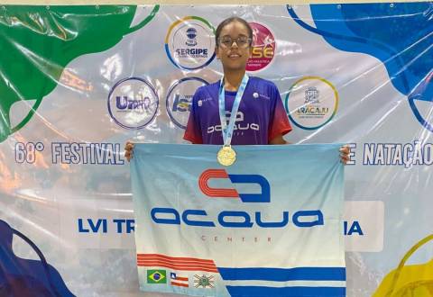 Jovem nadadora feirense brilha no Troféu Kako Caminha e conquista quatro medalhas em Aracaju