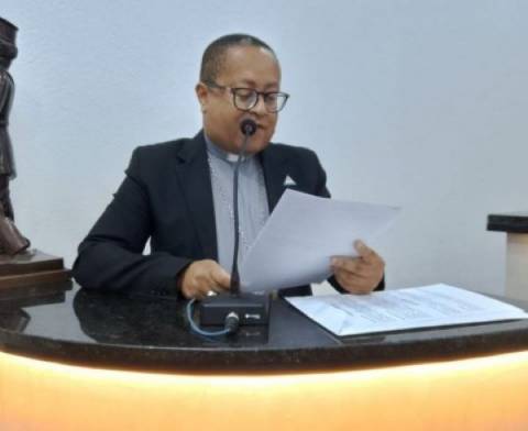 Bispo rebate críticas de vereador e denuncia intolerância religiosa na Câmara de Feira de  Santana