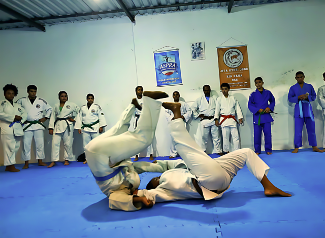 Bahia amplia FazAtleta e aposta no impacto social