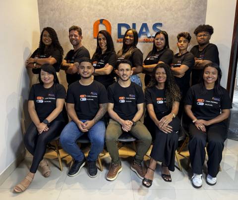 Projeto pioneiro ajuda famílias a organizar as finanças e realizar o sonho da casa própria