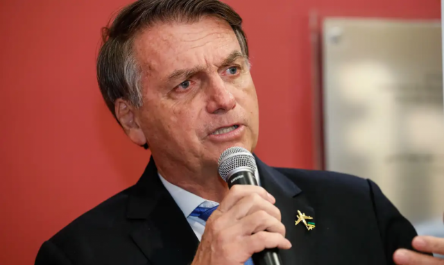 Moraes libera Tarcísio, Cláudio Castro e aliados para ver Bolsonaro