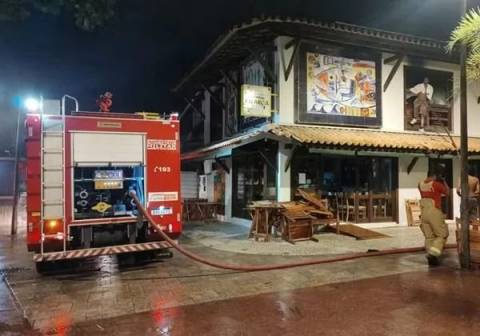 Incêndio em bar mata criança de três anos e deixa três adultos feridos