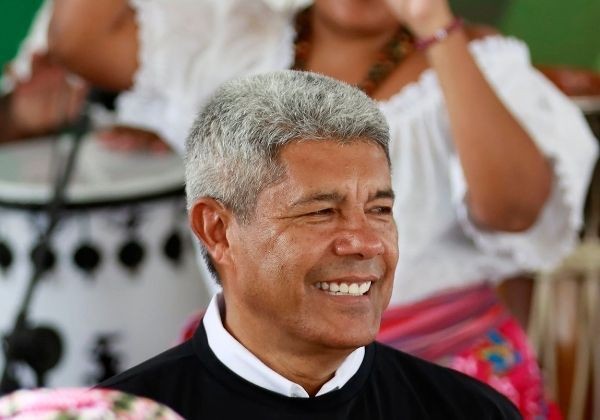 Jerônimo celebra revogação de tarifas dos EUA: ‘Celebro pela produção baiana’