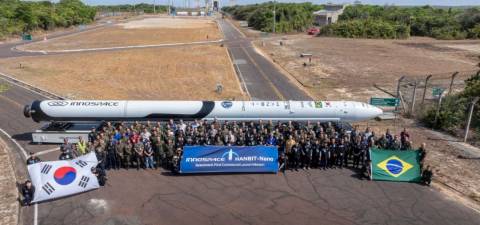 Lançamento do primeiro foguete comercial em solo brasileiro é adiado