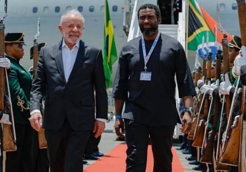 Lula chega na África do Sul para a Cúpula da Líderes do G20