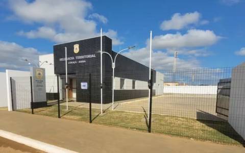 Bebê de um mês morre asfixiado após mãe adormecer e deitar em cima dele