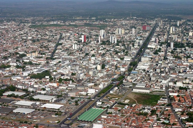 Mudança em Lei Complementar isenta tributos e incentiva geração de empregos em Feira de Santana
