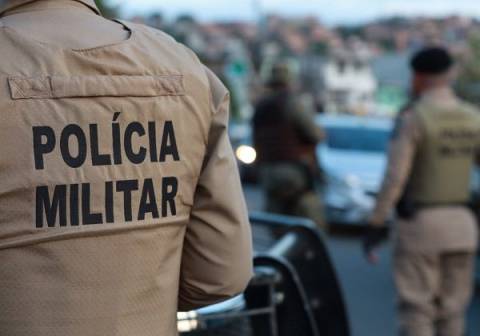 Dupla é presa por integrar fábrica clandestina de armas que abastecia facções