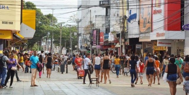 Policiamento é reforçado no centro de Feira de Santana para o período de fim de ano