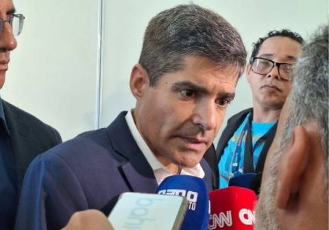 ACM Neto volta a ser cotado para compor chapa presidencial com Tarcísio