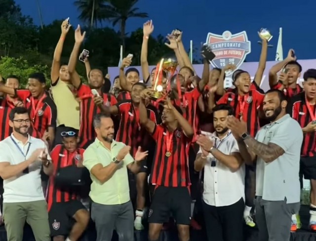 Vitória derrota o Bahia nos pênaltis e conquista o Campeonato Baiano Sub-15