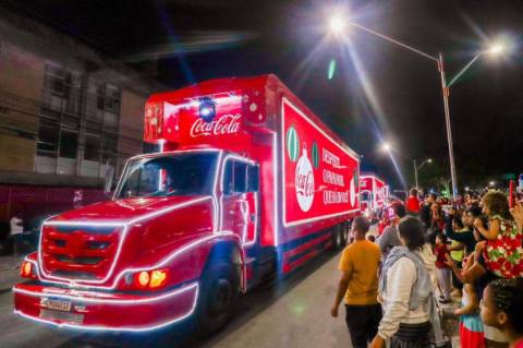 Caravana com presença do Papai Noel abre temporada natalina em Feira nesta terça (2)
