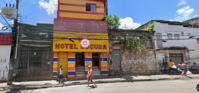 Homem morre após incêndio em hotel de Salvador