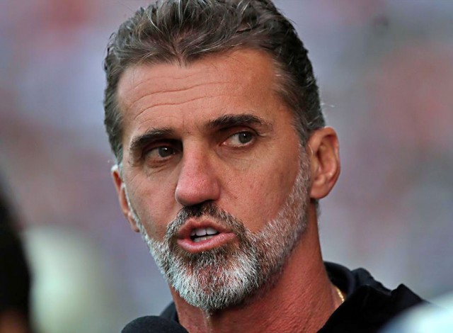 Mancini reencontra Vitória em duelo carregado de história