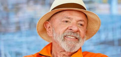 Lula lamenta crimes e cobra reação dos homens contra feminicídio