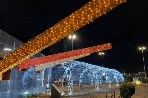 Feira: decoração natalina recebe investimento de R$ 900 mil e deve ser concluída até dia 10