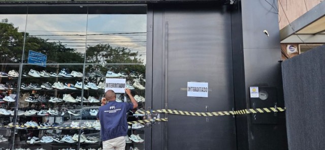 Polícia apreende mais de R$ 2 milhões em produtos falsificados em Feira