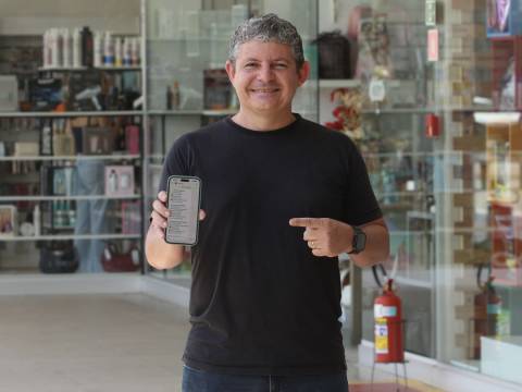 Plataforma gratuita conecta moradores de Feira de Santana aos negócios da cidade via WhatsApp