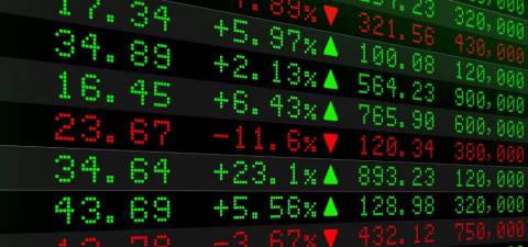 Bolsa cai e dólar dispara em meio à tensão eleitoral