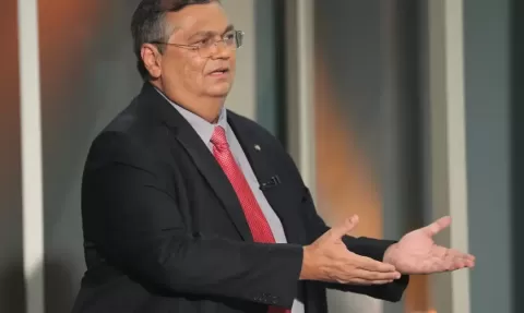 Ministro Flávio Dino manda PF investigar novas irregularidades em emendas Pix