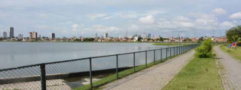 Natal na Lagoa movimenta o domingo com programação gratuita para toda a família