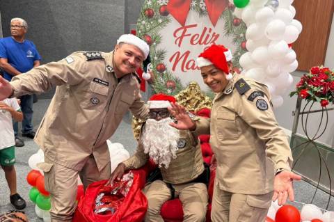 Projeto Soldado Noel emociona 360 crianças da rede municipal em ação da Polícia Militar