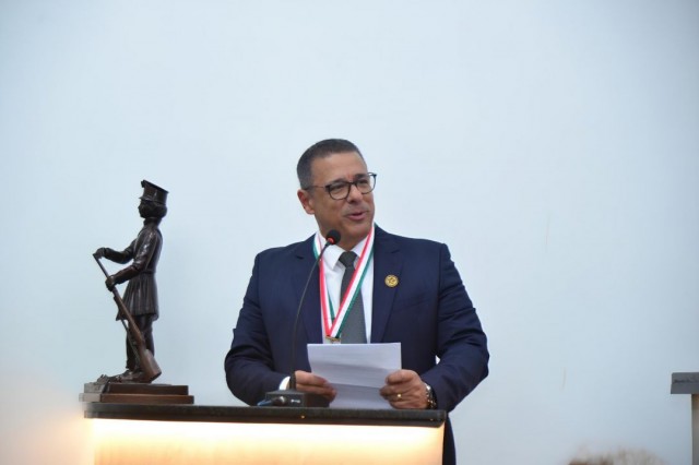 Bispo Augusto de Sá Barretto é agraciado com a Comenda Maria Quitéria