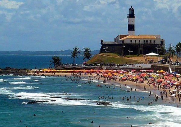 Bahia cresce mais de 50% na chegada de turistas internacionais em 2025